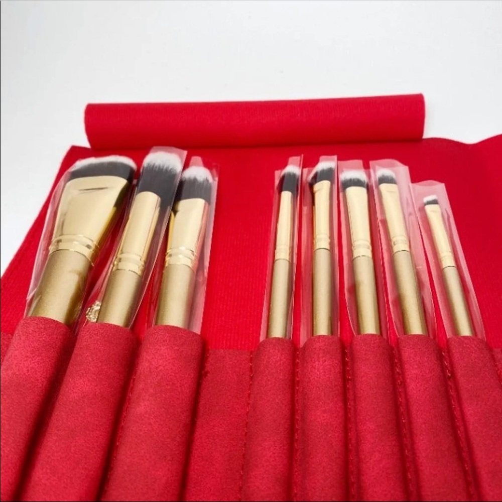 🌹 LUXIE - Glitter and Gold Brush Set with Pouch - Picture 9 of 11